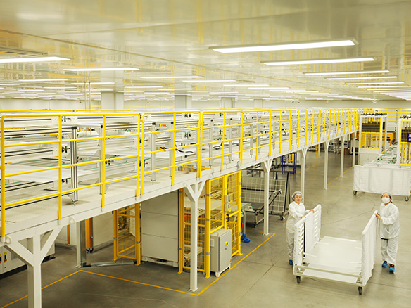 政策保障光伏消納，國內外共振趨勢明顯