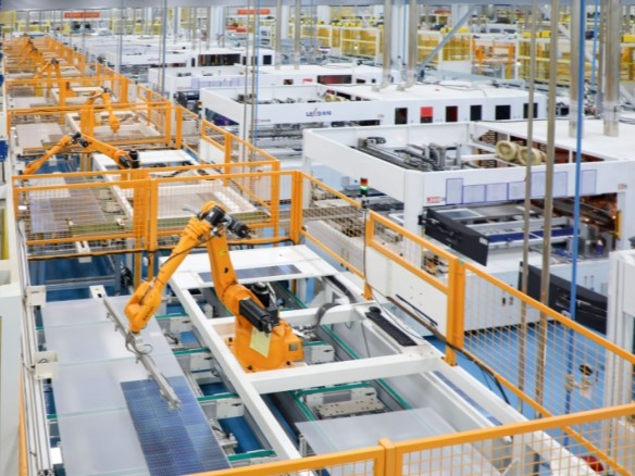 高光時(shí)刻 | 陽(yáng)光能源兩大組件工廠入選國(guó)家智能光伏試點(diǎn)示範(fàn)企業(yè)