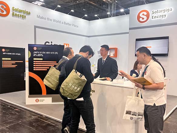 展會速遞 | 陽光能源攜Giga系列全黑組件登陸伯明翰！探索驅(qū)動英國能源轉(zhuǎn)型之路